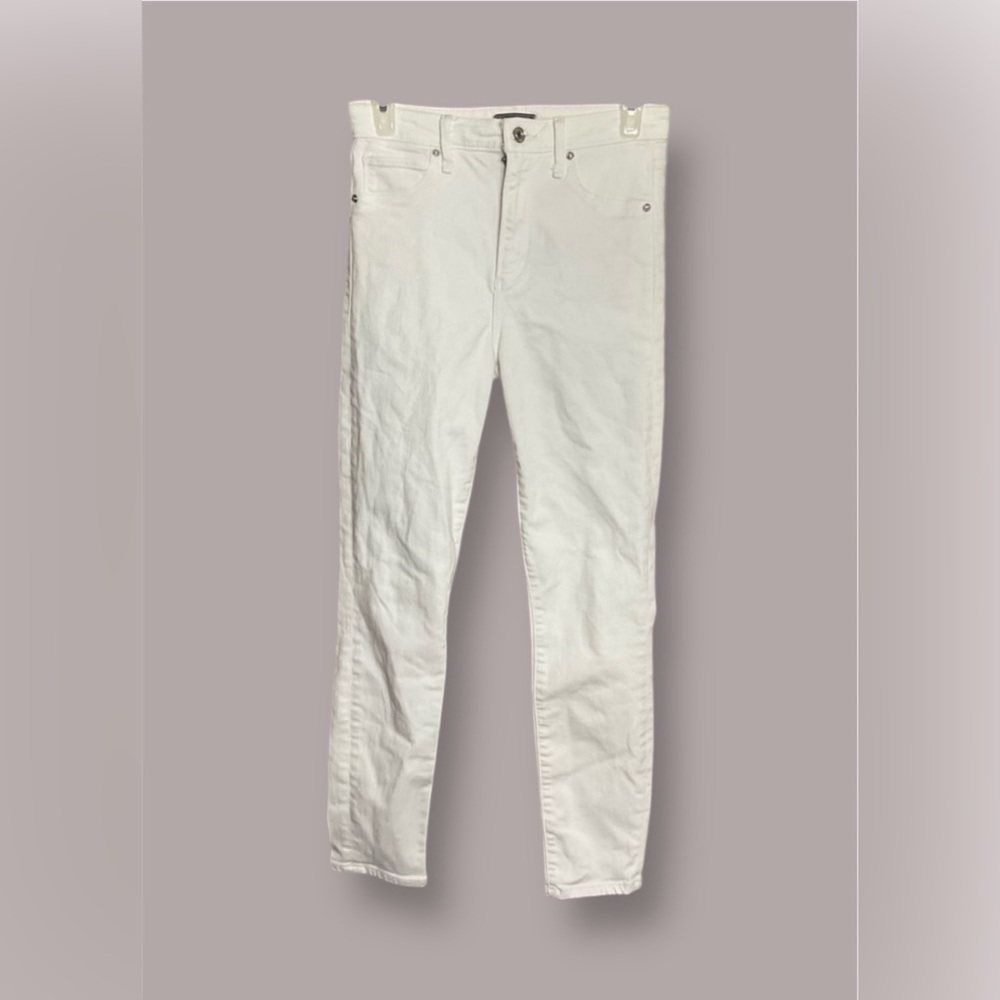 Abercrombie & Fitch Women's White Straight Leg Jeans